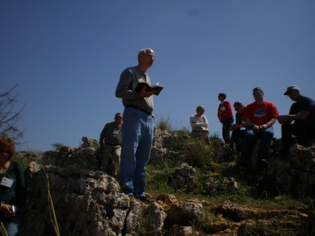 Paul reads on Arbel