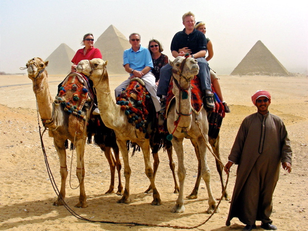 Cowles family at Giza