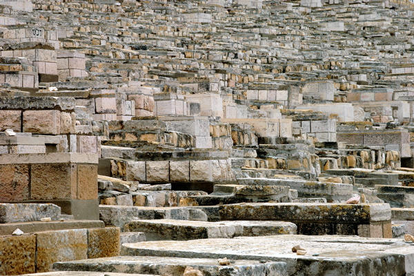 409-Tombs on the Mt. of Olives